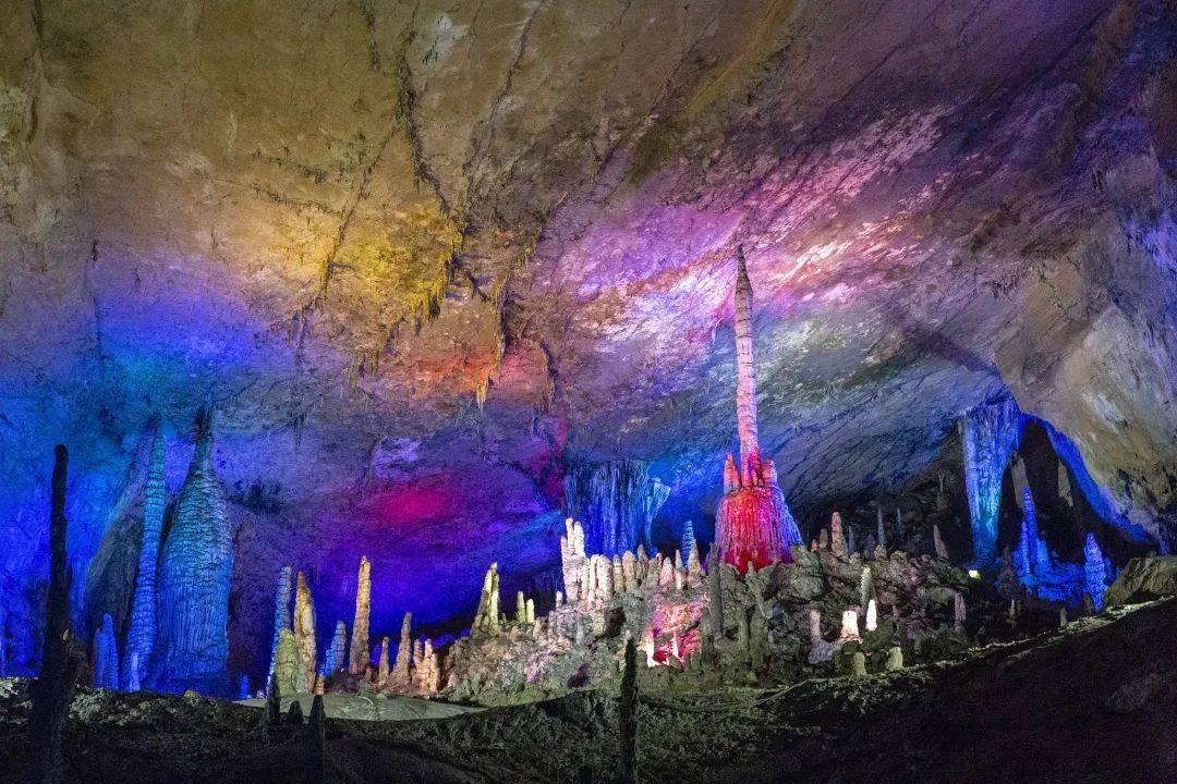 悬崖小屋逃生