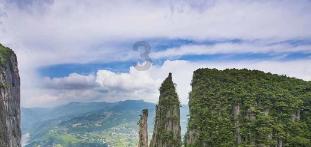 大亨落幕与新篇崛起——《猎魔人第3季》