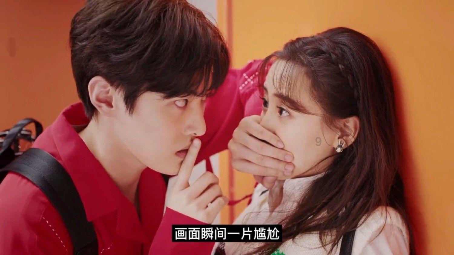 可爱女孩好有钱