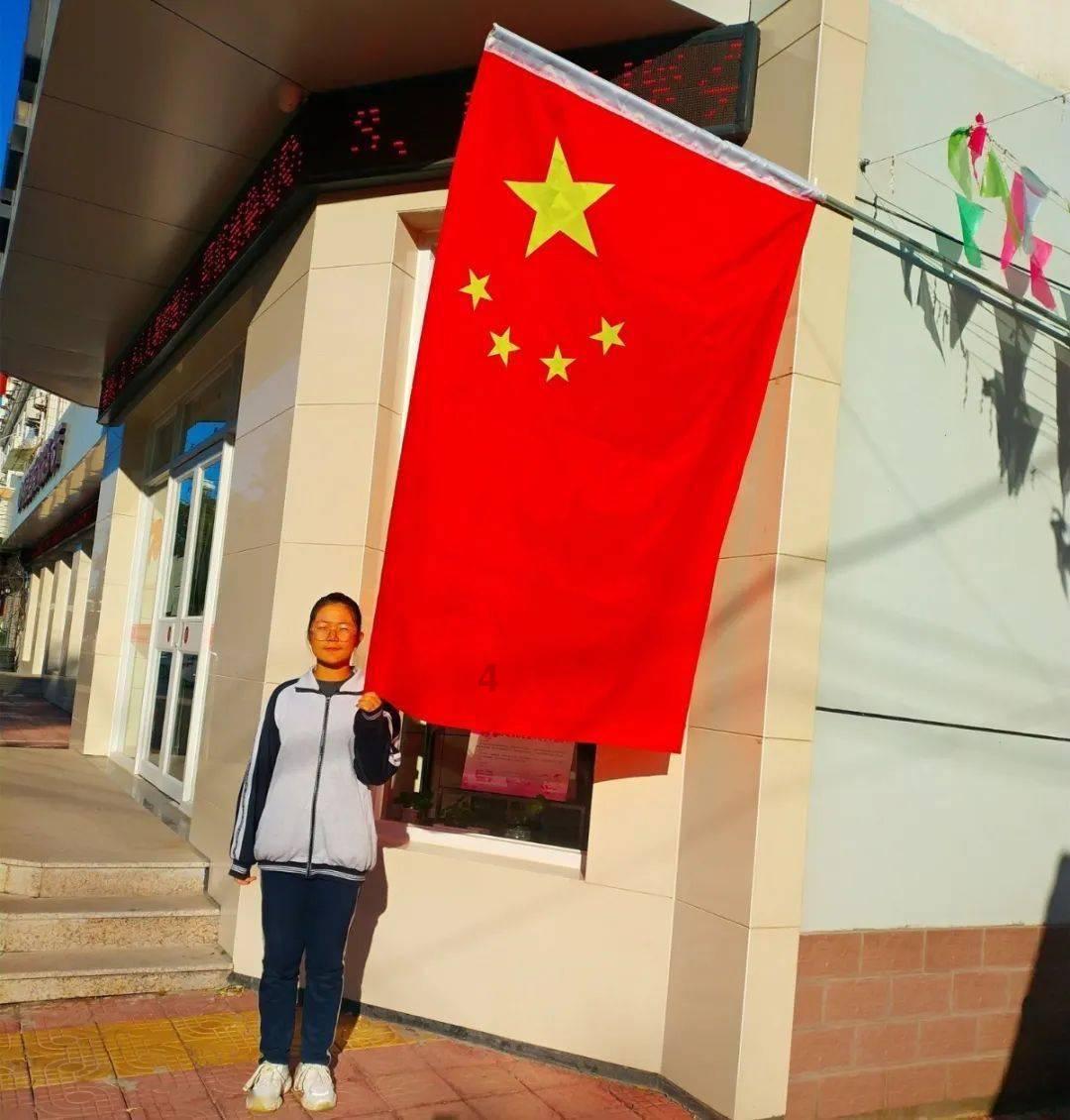 时尚拼接牛仔裤