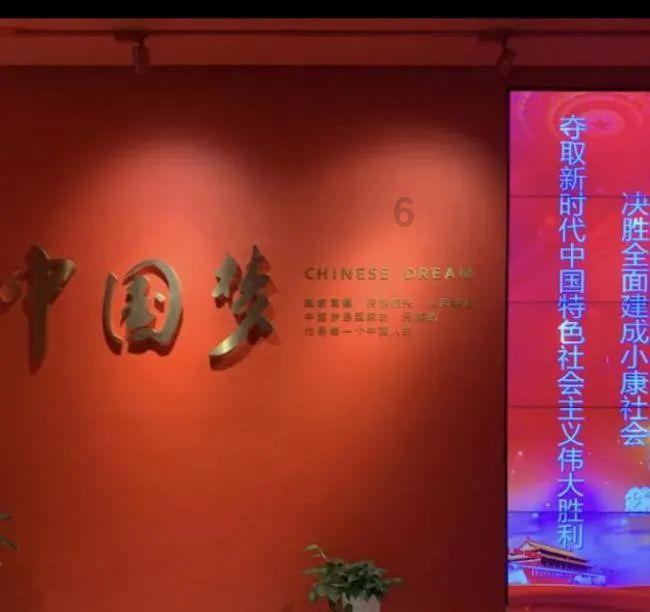 时尚公主做美甲