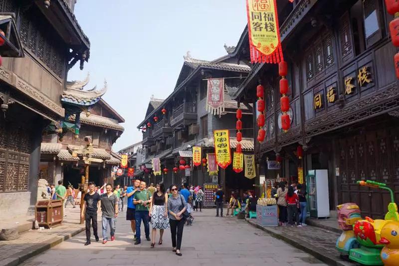大学生恋爱该不该告诉父母？