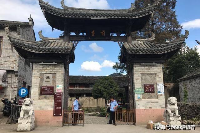 小学生做作业压力大到崩溃,作为家长你会怎么做?知识星球,发现更多你感兴趣的知识!