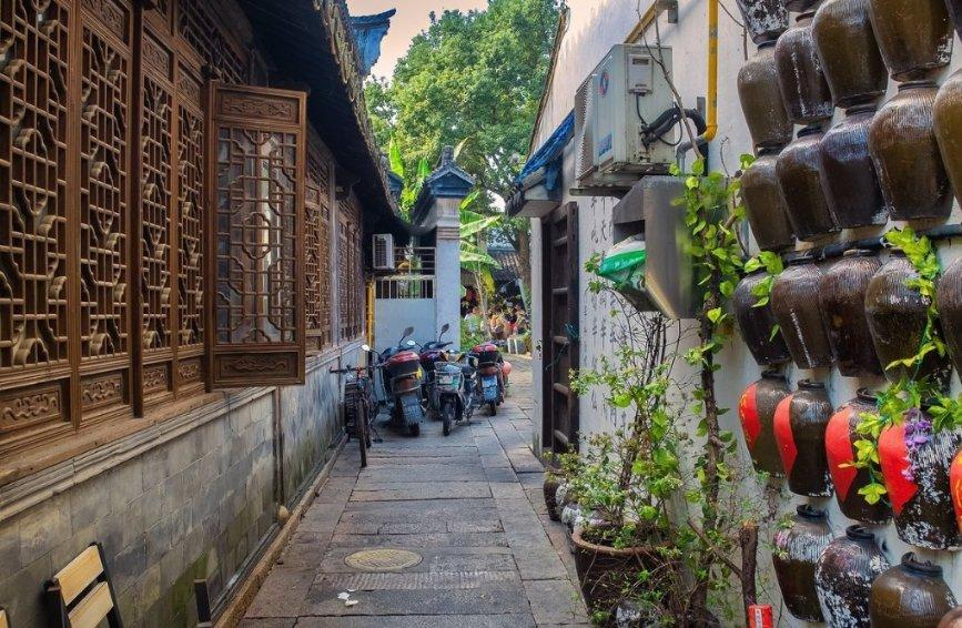 一条公路一共270米，走了y米，还剩100米。求一共走了多少米游戏画面