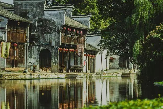 非人哉：妈祖请徐哼唧做冰雕头型，自创双马尾美翻，烈烈惨遭暴击