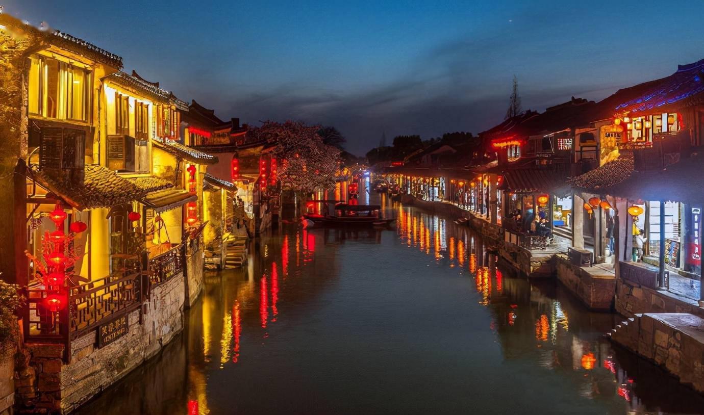 小红帽的冒险之旅